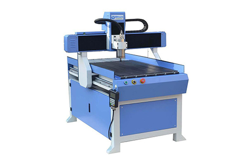 如何在碳纤维板上打大孔?