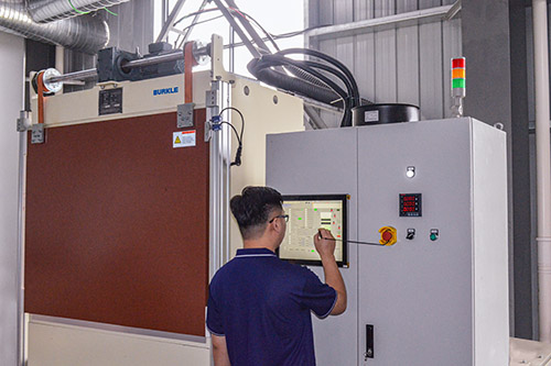 自己做碳纤维板的可行性高吗?