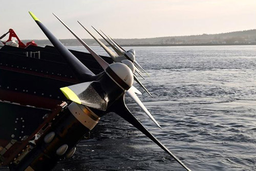 碳纤维板长时间被水浸泡还能使用吗?