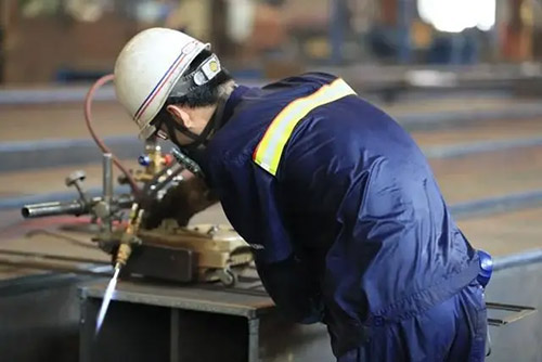 高温车间内能使用碳纤维管吗?